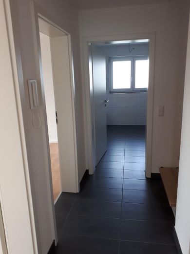 Doppelhaushälfte mit Garten – 1. OG Flur