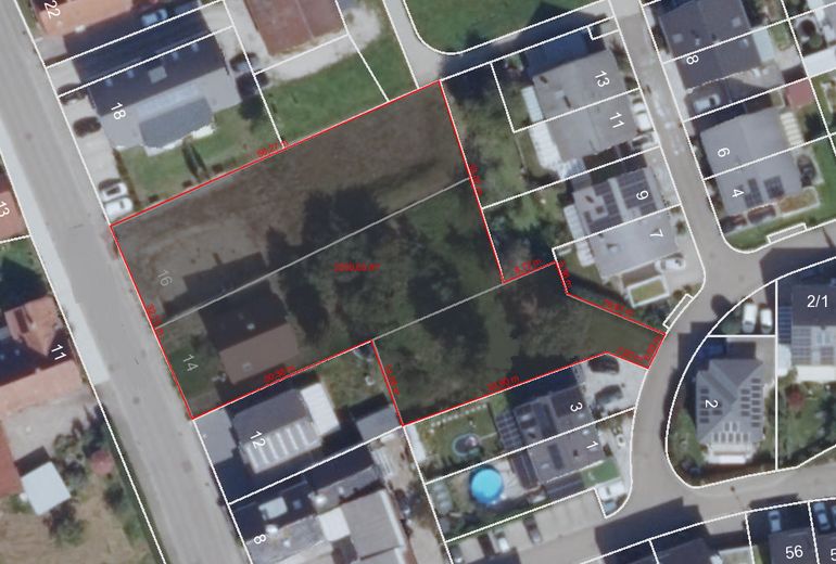 Atractivo solar edificable de 2.358 m² - ubicación céntrica - ideal oportunidad de inversión – Photo 2