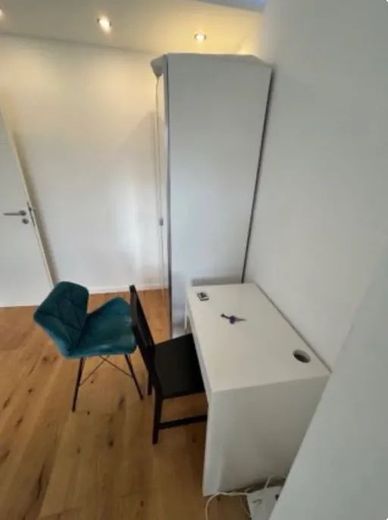 WG-Zimmer in attraktiver Stadtlage - Lenaustraße 8, München / 5.OG / Zi.3 – Schlafzimmer