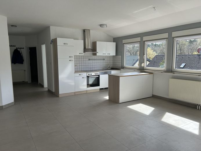 Lichtdurchflutete 2,5 Zimmer Eigentumswohnung, 79 qm in Rödermark/Breidert – Wohnküche