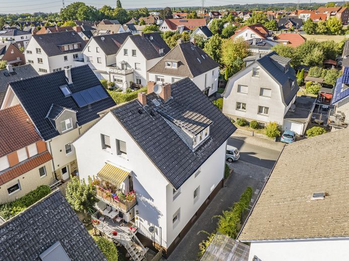 sanierte Wohnung mit Terrasse Garten u. Garage in Voxtrup – Terrasse/ Garten