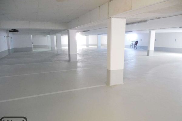 MODERNER Tiefgaragenstellplatz in TOP Lage in Lindenau