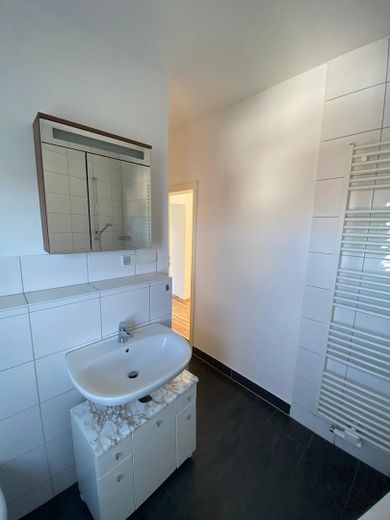 inkl. Badezimmermöbel