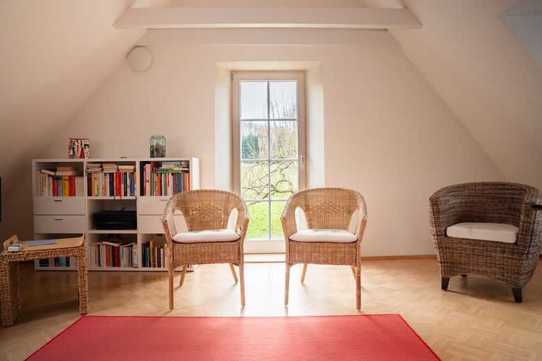 Waldrand‑Forsthaus mit Einliegerwohnung, Scheune & 5.920 m² Grundstück – Effizienzklasse B – Foto 18