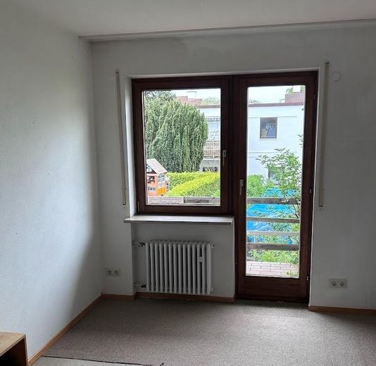 Krailling'de güzel, komisyonsuz yarı müstakil ev – Schlafzimmer 1 OG