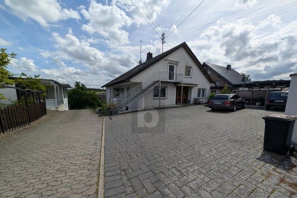 MIESZKAĆ, WYNAJMOWAĆ, ŁĄCZYĆ POKOLENIA