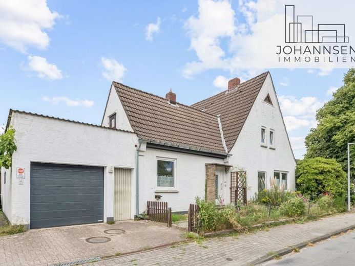 RESERVIERT: Doppelhaushälfte in Bremen-Aumund mit Garten und eigener Garage in ruhiger Lage – Foto 1