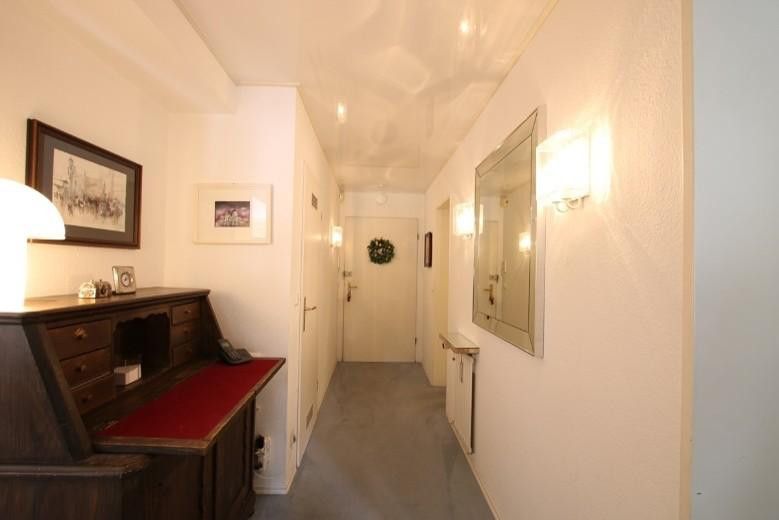 Tutzing - geräumige 2-Zi-Wohnung am See – Flur
