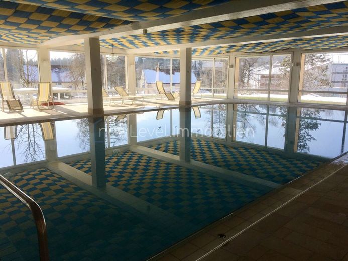 Wohnen wo andere Urlaub machen - Rosenalm Scheidegg - 3 Zi. - 2 autarke Ferien-Wohnungen (Gebäude C) – Schwimmbad der Gemeinschaft