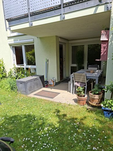 Appartamento di proprietà con terrazza, giardino e posto auto interrato – Foto 8