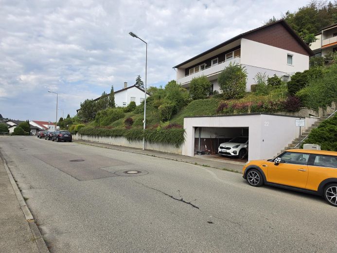 Provisionsfrei: Großzügiges Einfamilienhaus in ruhiger Aussichtslage mit teilbarem Großgrundstück – Zufahrtsstraße in 30er-Zone