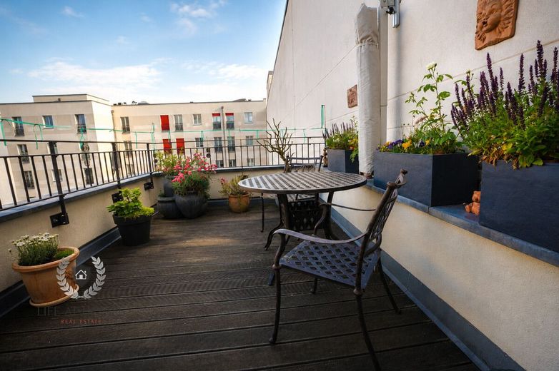 Seltene Chance im Historischen Zentrum, Terrassenwohnung mit Tiefgarage – Bild 12