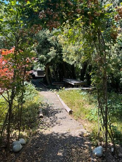 Raro terreno ricreativo da sogno con lago, in vendita in un’area naturale protetta – Foto 12