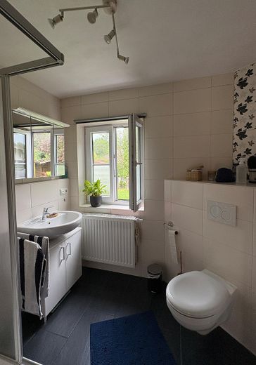 Zweifamilienhaus in Halblech, Ostallgäu – Badezimmer EG