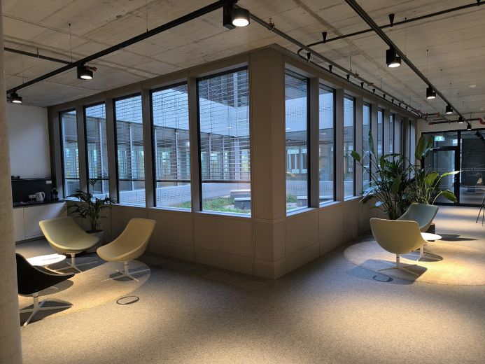 Moderne groß- und kleinteilige Büroflächen in repräsentativer Adresse und Lage – Flur I Mietbereich 12 300m²