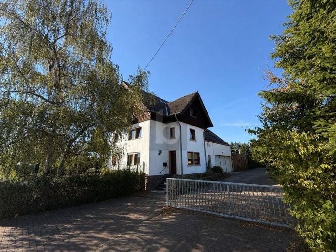LANDHAUSFLAIR MIT WEITBLICK & POTENZIAL – Foto 1