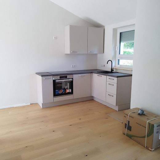 2-Zimmer-Erstbezug im Holzmassivhaus – mit Balkon & hochwertige Ausstattung – Küche