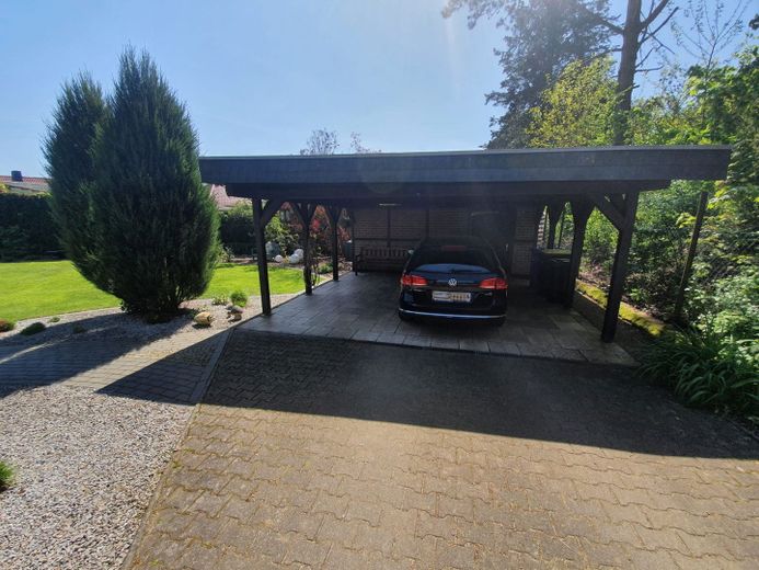 Carport mit Werkstatt