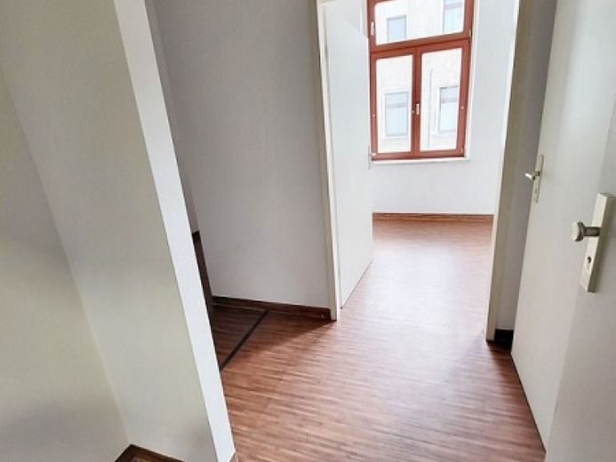 2-Raum-Wohnung mit Lift im Zentrum von RC – Foto 1
