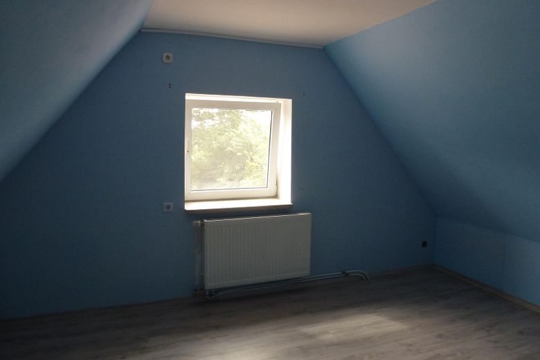 Ruhige Seitenstraße und doch zentral – Zimmer OG