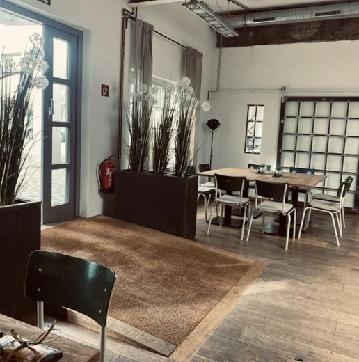 Herford’da profesyonel mutfağa sahip etkinlik alanı kiralık – Fotoğraf 6