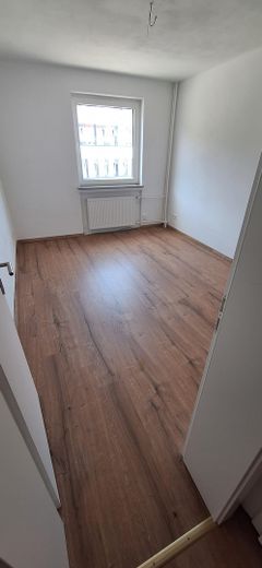 Appartement de 4 pièces avec balcon à Wilhelmshaven Mitte – Foto 4