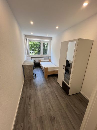 WG-Zimmer: Möbliert, saniert & separat nutzbar – nur 200 m zur Uni Mannheim! Sofort verfügbar!** – Schlafzimmer