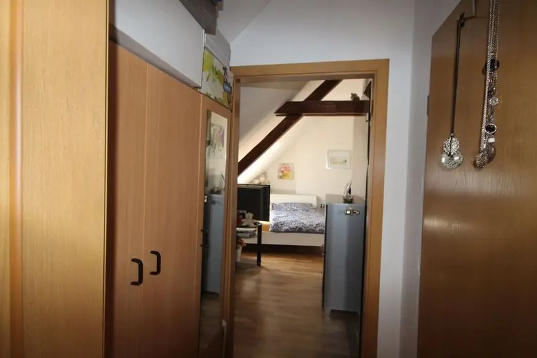 zweiter Eingang oben (rechts)