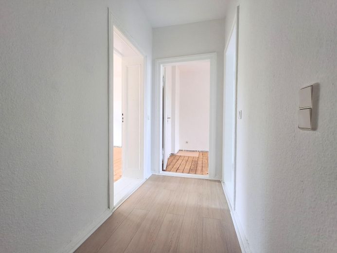 Renovierte 2-Zimmer-Wohnung im 2. OG – zentrumsnah in Eberswalde – Flur