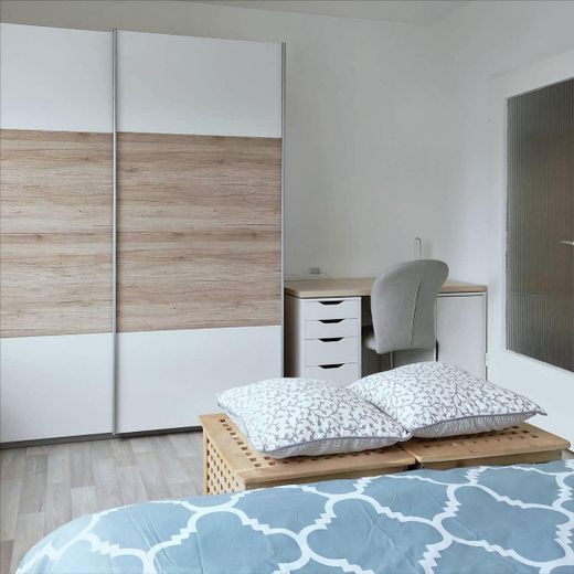 Schlafzimmer 02