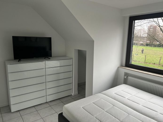 ZWEITBEZUG in aufwendig sanierte ETW (Vermietung) von Privat – Schlafzimmer