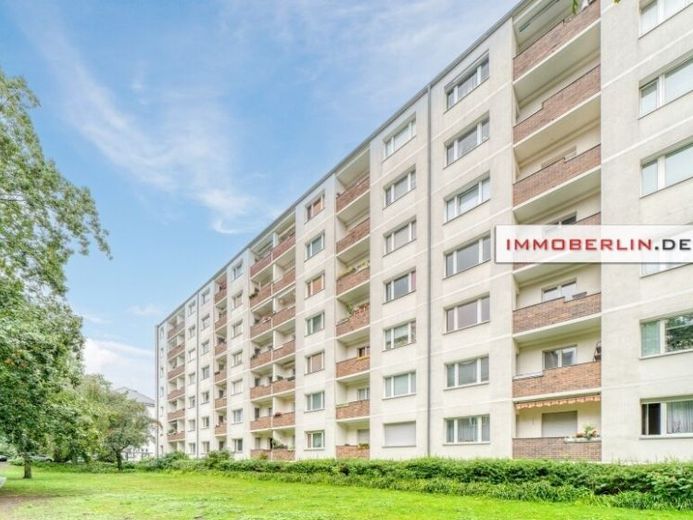 IMMOBERLIN.DE - Jasne mieszkanie ze spokojną loggią od zachodu przy parku Volkspark Jungfernheide – Zdjęcie 1