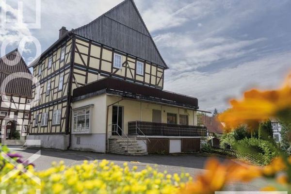 Pośrodku Reinhardswaldu: wysoko nad doliną Wezery