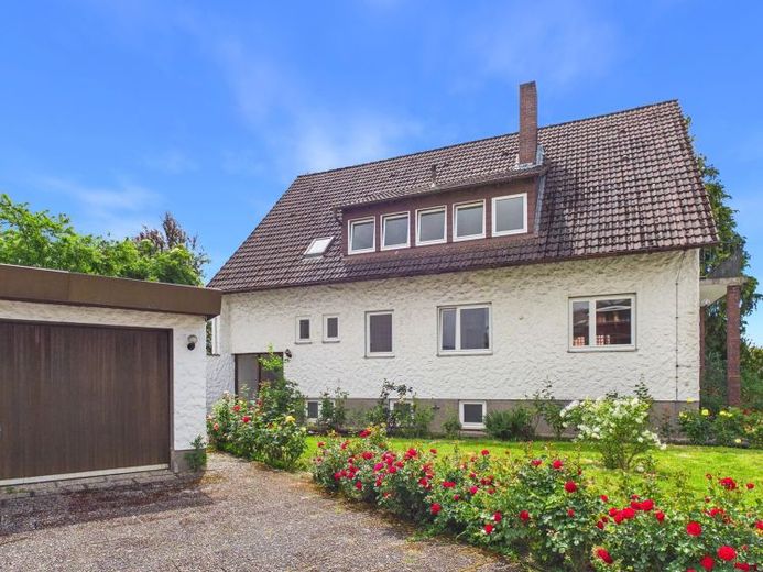 2-FH mit Potenzial in Toplage – ideal auch für Entwickler – Foto 1