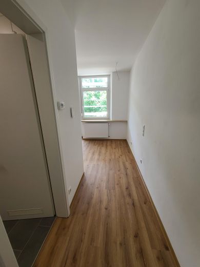Wunderschöne 1,5 Zimmer Wohnung ab sofort – Eingangsbereich