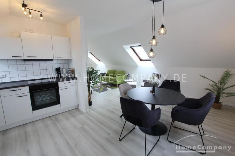 Modern möblierte 2-Zimmer-Dachgeschosswohnung in Wesseling bei Köln! – 15e2777e95b69dbced92191f56f5d64f23b5ad2a.jpg
