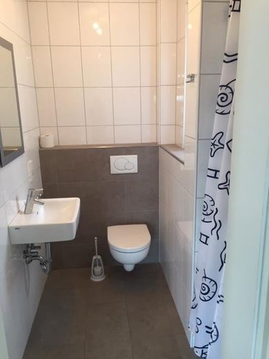 Duschbad mit Fenster