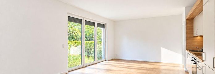 ¡Vivienda familiar en edificio de nueva construcción! Apartamento de 4 habitaciones de alta calidad con cocina equipada. Visita abierta el 25.10.2026 – Wohnzimmer