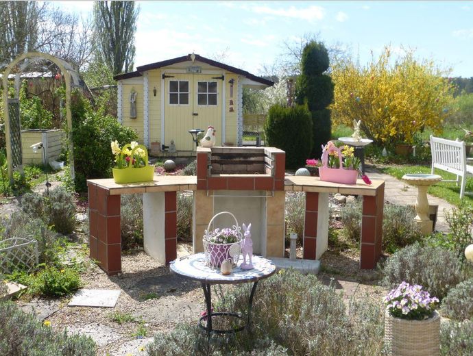 Grillstation, Gerätehäuschen