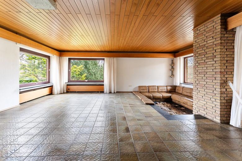 Wohnzimmer und Kaminecke