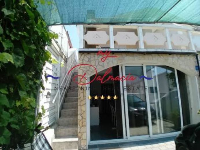 दो अपार्टमेंट वाला घर - समुद्र से दूसरी पंक्ति में – फोटो 1