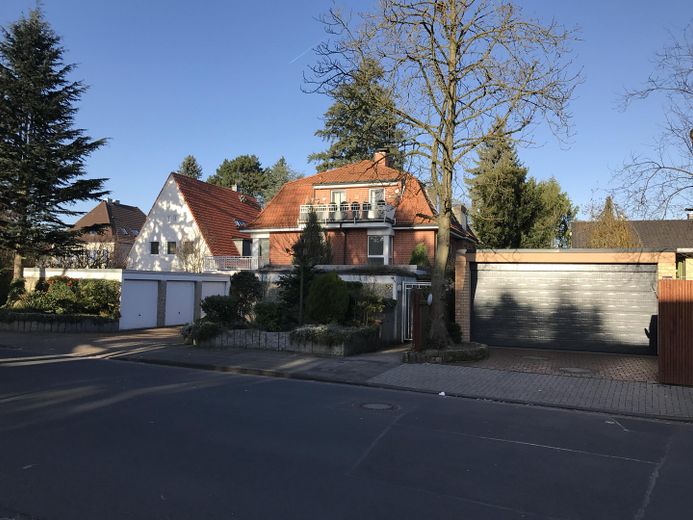 Helle schöne 2-Zimmer-Wohnung mit SW-Balkon und Blick ins Grüne in Kirchrode – Hausansicht
