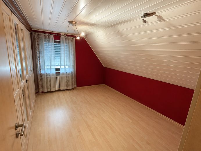Haus mit Zukunft! Zwei separate Wohnungen - getrennte Eingänge. Attraktive Möglichkeiten! – फोटो 20