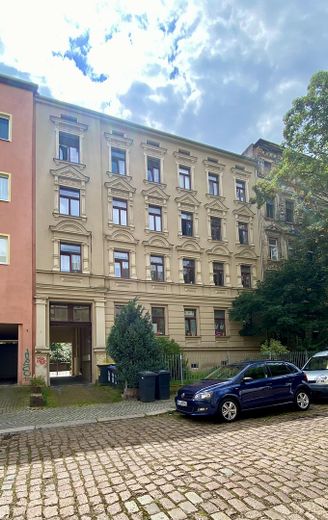 Großzügige 2-Zimmer-Wohnung mit Balkon und Aufzug – الصورة 1