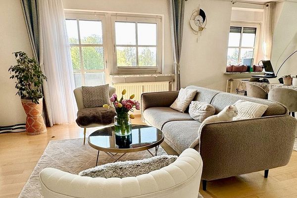 Beautiful Unfurnished Designer Apartment