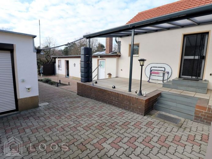 Wald vor der Tür: Sanierte DHH mit Garten, Terrasse & Nebengebäude – फोटो 1