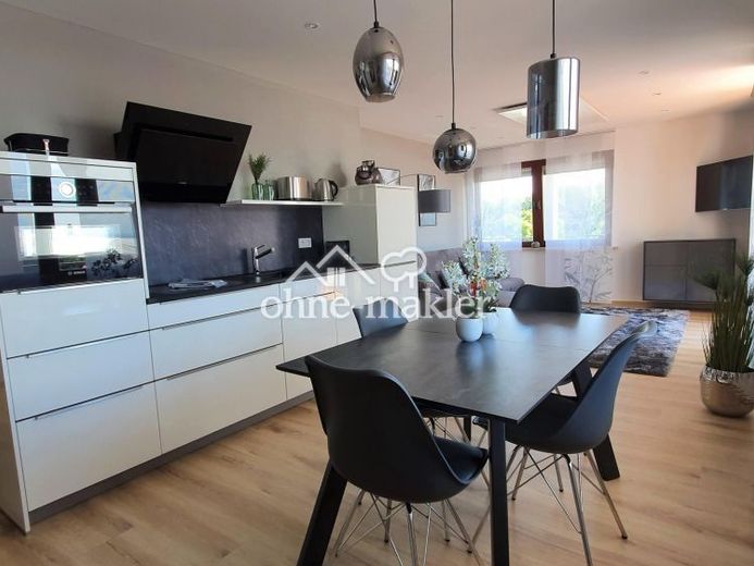 Appartement d’affaires de 2 pièces avec grand balcon – connecté, meublé et flexible 💼🌅 – Photo 1