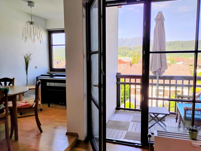 Wohlfühloase mit Panoramablick auf 111qm – Wohnzimmer 