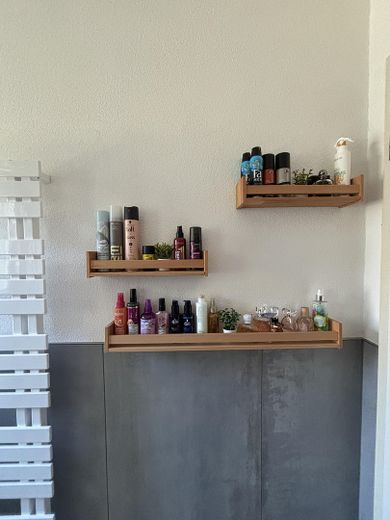Gepflegte 2-Zimmer-Wohnung mit Balkon, Einbauküche, Stellplatz & Aufzug in Maintal-Dörnigheim – Badezimmer