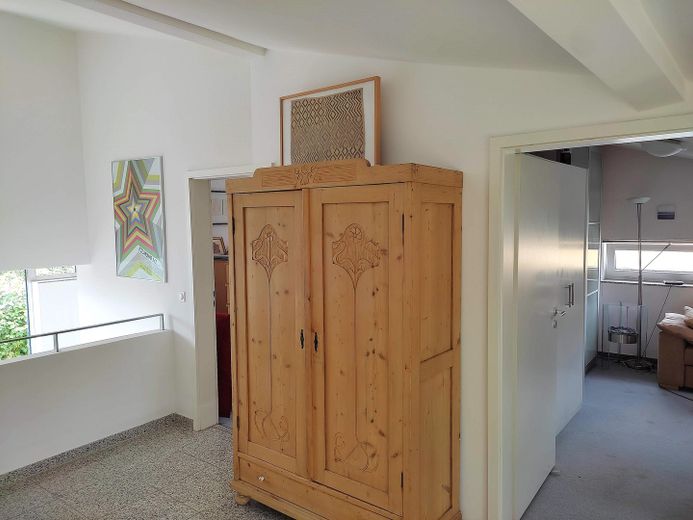 Repräsentatives Traumhaus im grünen Zehlendorf – Foyer OG zu den Zimmern
